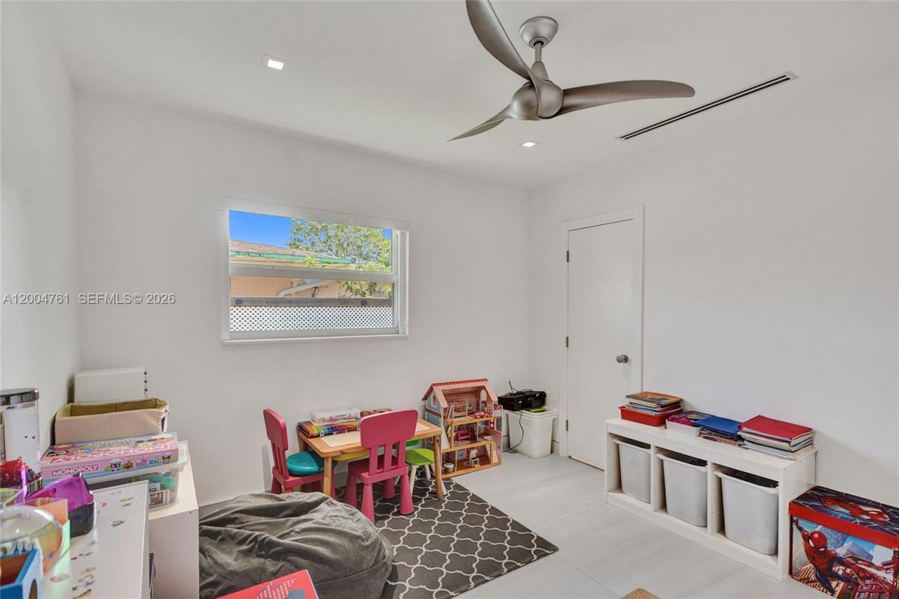 2126 NE 187th St, North Miami Beach, FL 33179 Photo