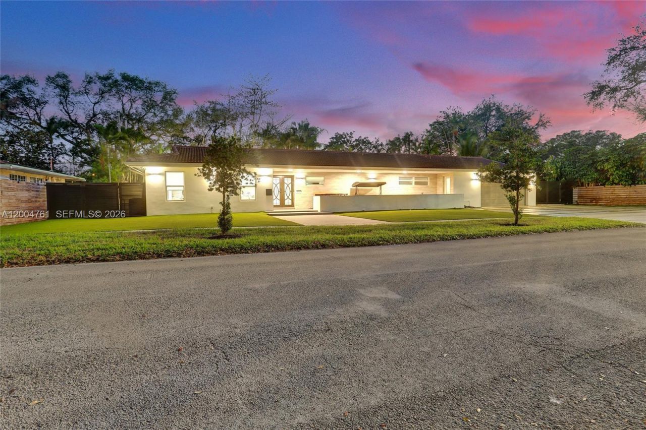 2126 NE 187th St, North Miami Beach, FL 33179 Photo