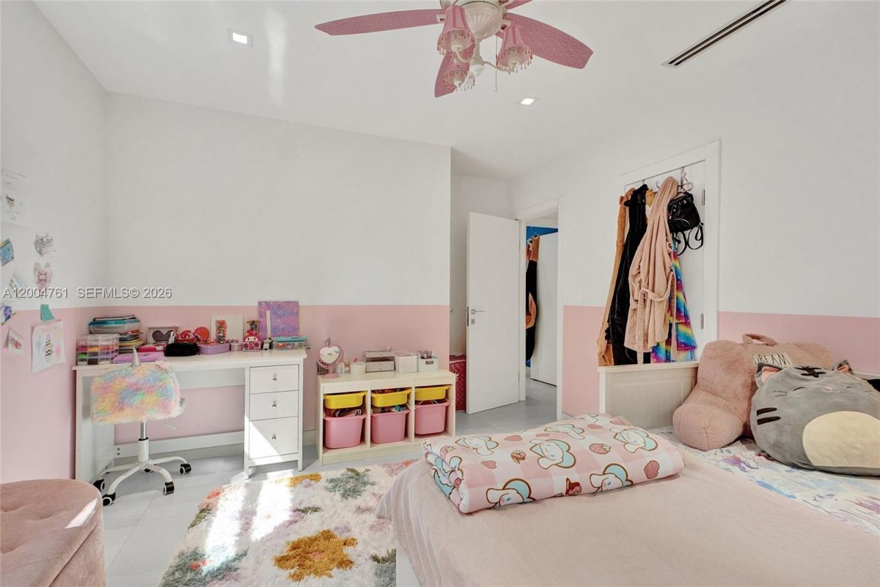 2126 NE 187th St, North Miami Beach, FL 33179 Photo