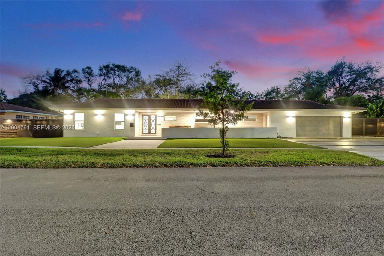 2126 NE 187th St, North Miami Beach, FL 33179 Photo