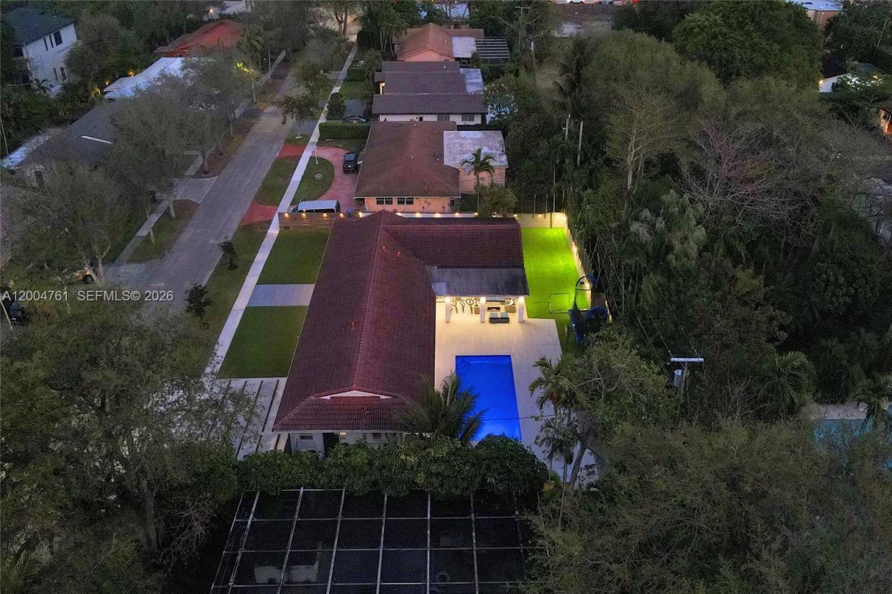 2126 NE 187th St, North Miami Beach, FL 33179 Photo