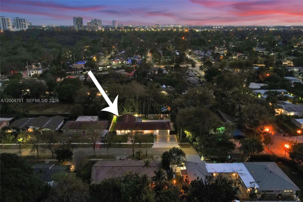 2126 NE 187th St, North Miami Beach, FL 33179 Photo