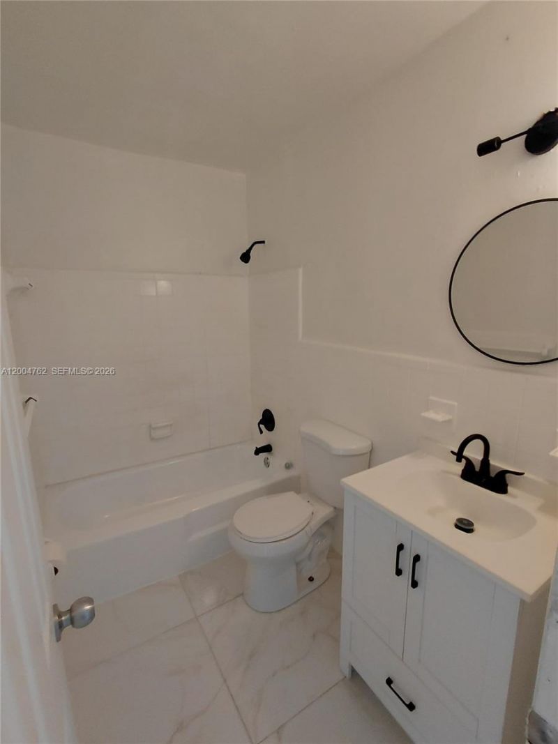 5641 NW 15th St , Unit 3, Lauderhill, FL 33313 Photo