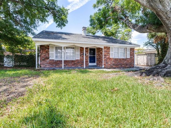 100 Huron Ave , Tampa, FL 33606