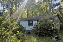 290 Highway 57 S.  photo 4