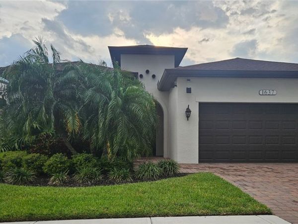 1637 Willows Square, Vero Beach, FL 32966