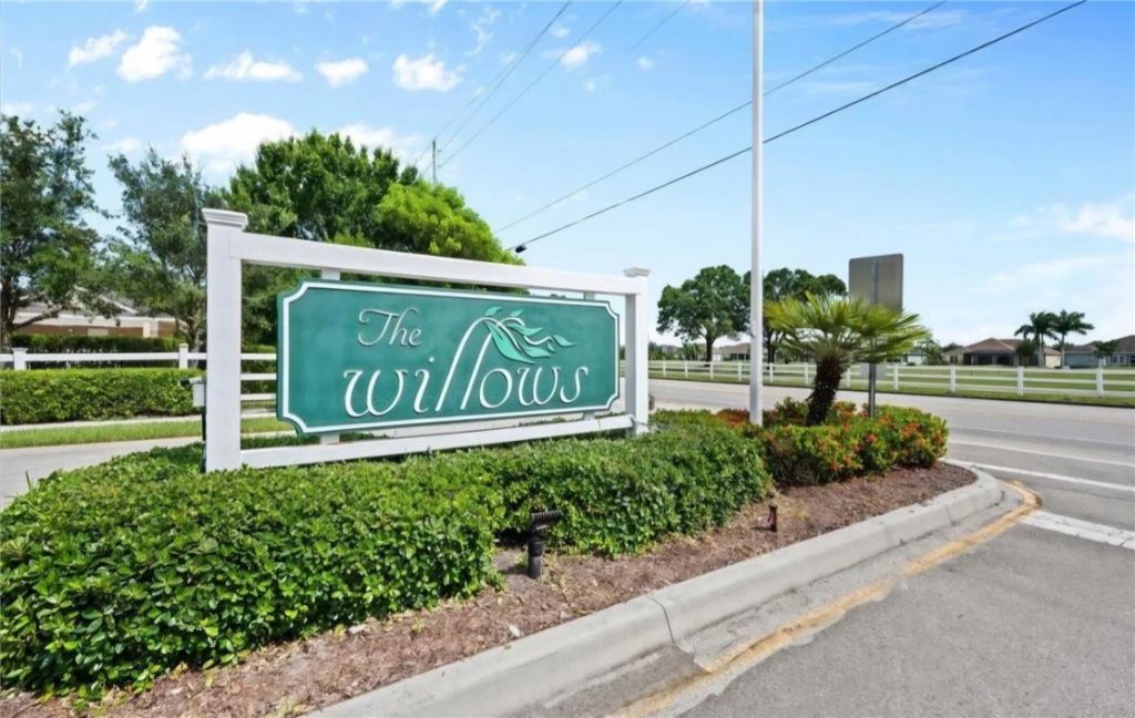 1637 Willows Square, Vero Beach, FL 32966 Photo