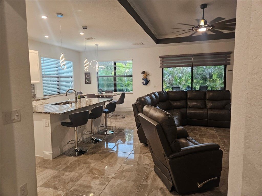 1637 Willows Square, Vero Beach, FL 32966 Photo