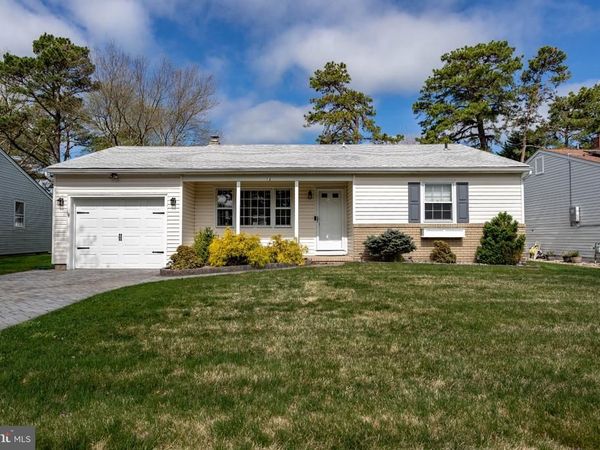 13 NOSTRAND DRIVE , TOMS RIVER, NJ 08757