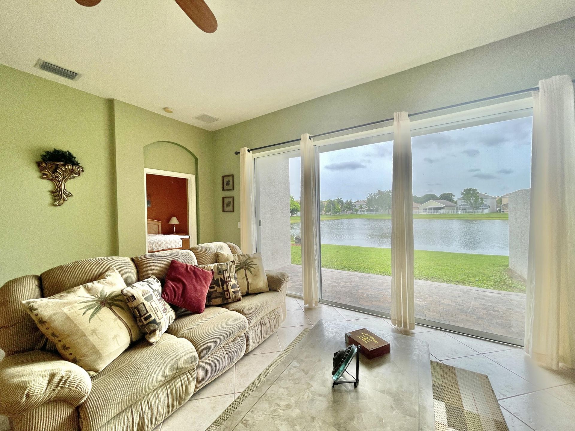 137 Canterbury Place, Royal Palm Beach, FL 33414 Photo