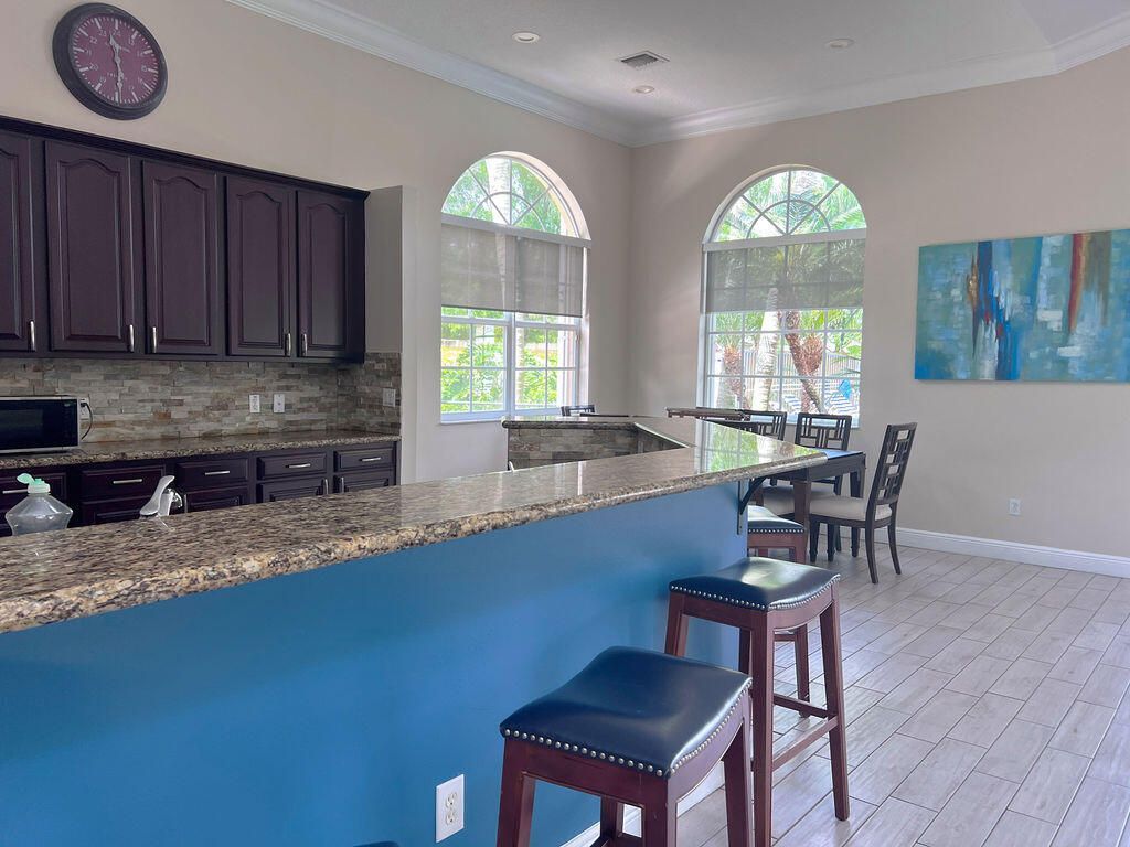 137 Canterbury Place, Royal Palm Beach, FL 33414 Photo