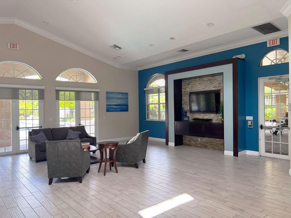 137 Canterbury Place, Royal Palm Beach, FL 33414 Photo