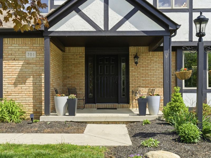 701 Waterton Drive, Westerville, OH 43081 Photo 4