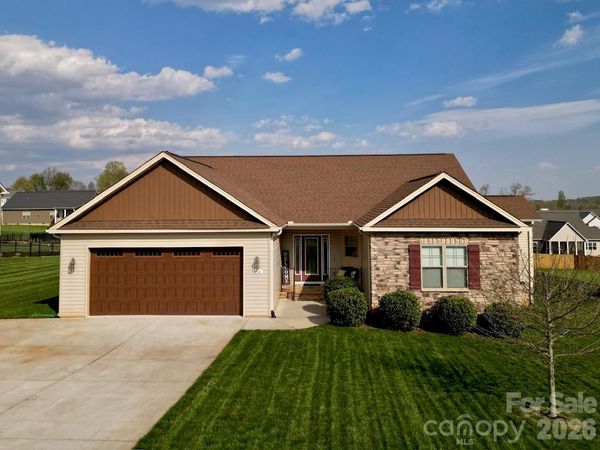 156 Greythorn Drive , Statesville, NC 28625