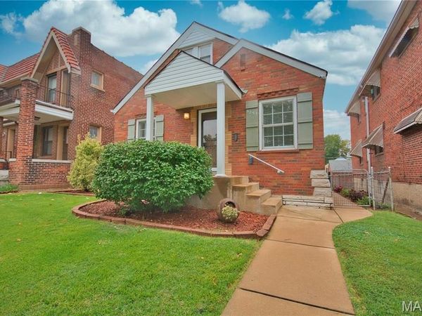 5251 Pernod Avenue, St Louis, MO 63139