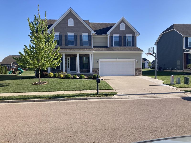 1144 Red Maple Drive, Troy, OH 45373 Photo 2