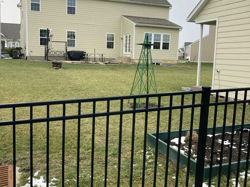 1144 Red Maple Drive, Troy, OH 45373 Photo 4