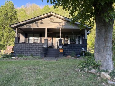 8515 State Highway 223 , Flat Lick, KY 40935