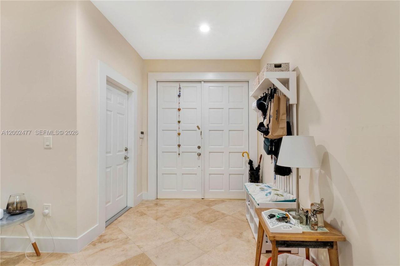 3141 Day Ave , Unit 3141, Miami, FL 33133 Photo