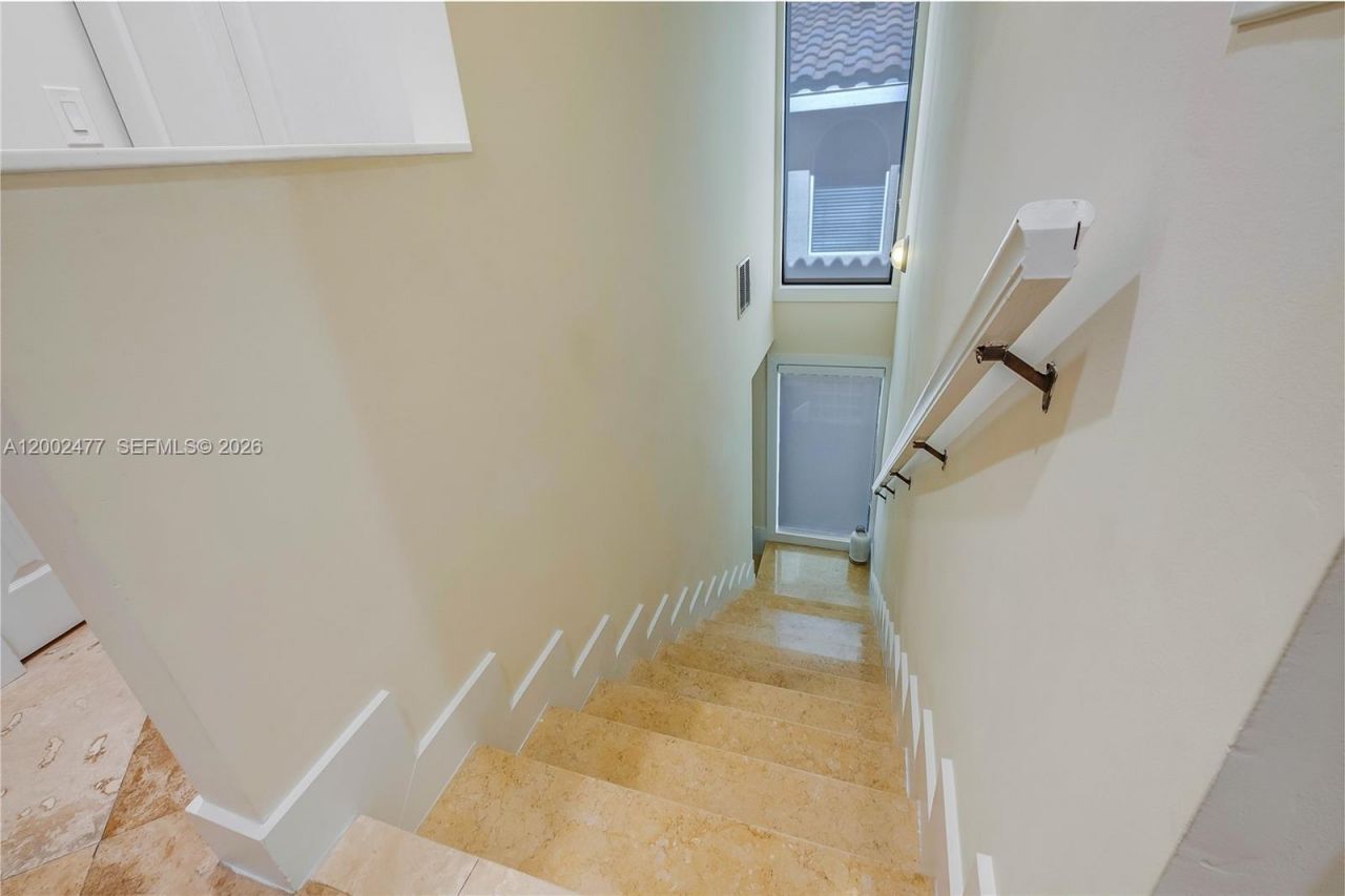 3141 Day Ave , Unit 3141, Miami, FL 33133 Photo