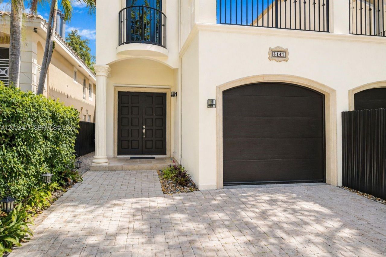 3141 Day Ave , Unit 3141, Miami, FL 33133 Photo