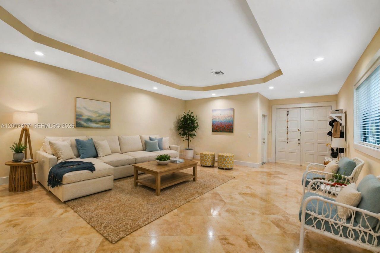 3141 Day Ave , Unit 3141, Miami, FL 33133 Photo