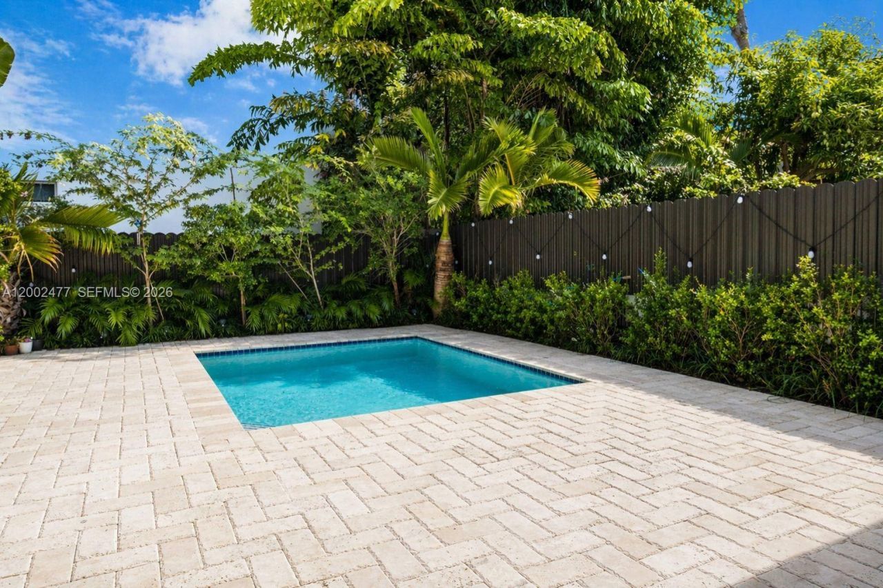 3141 Day Ave , Unit 3141, Miami, FL 33133 Photo