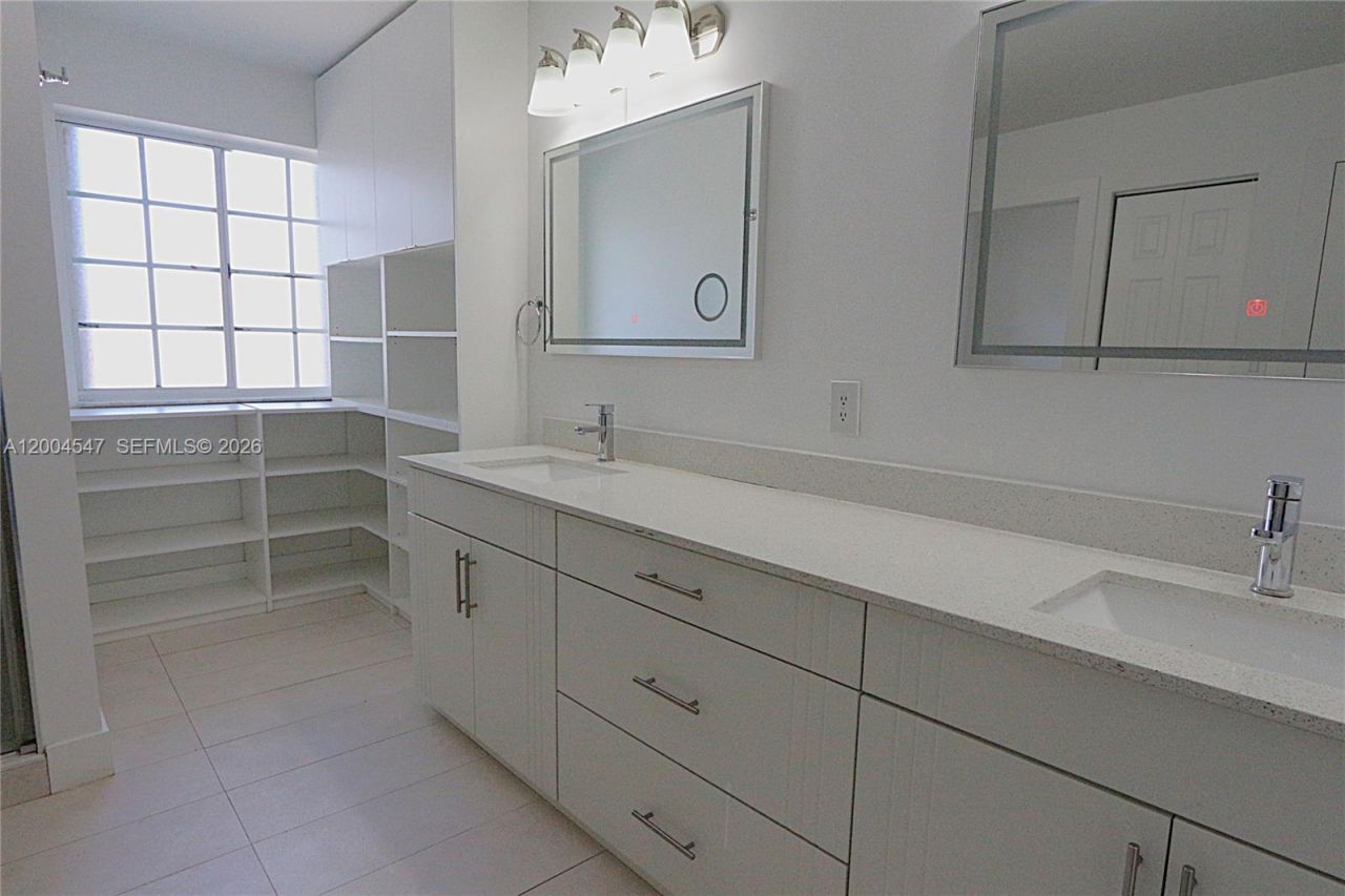 7392 NW 112th Ct , Unit 7392, Doral, FL 33178 Photo