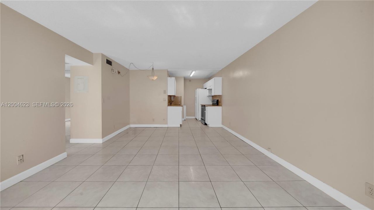 9964 Twin Lakes Dr , Unit 35-B, Coral Springs, FL 33071 Photo