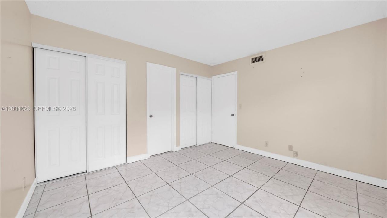 9964 Twin Lakes Dr , Unit 35-B, Coral Springs, FL 33071 Photo