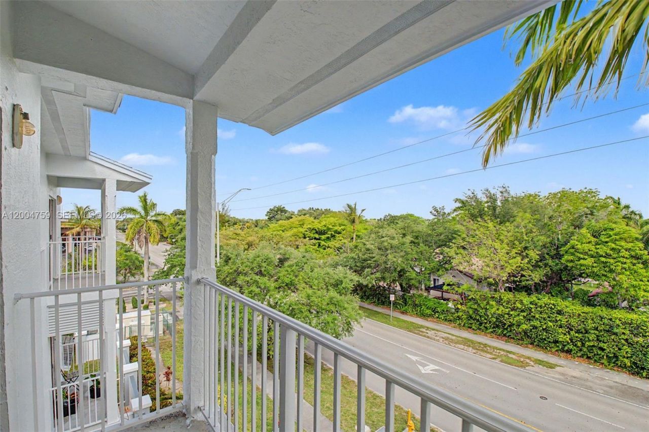 7000 SW 80th St , Unit 405, Miami, FL 33143 Photo