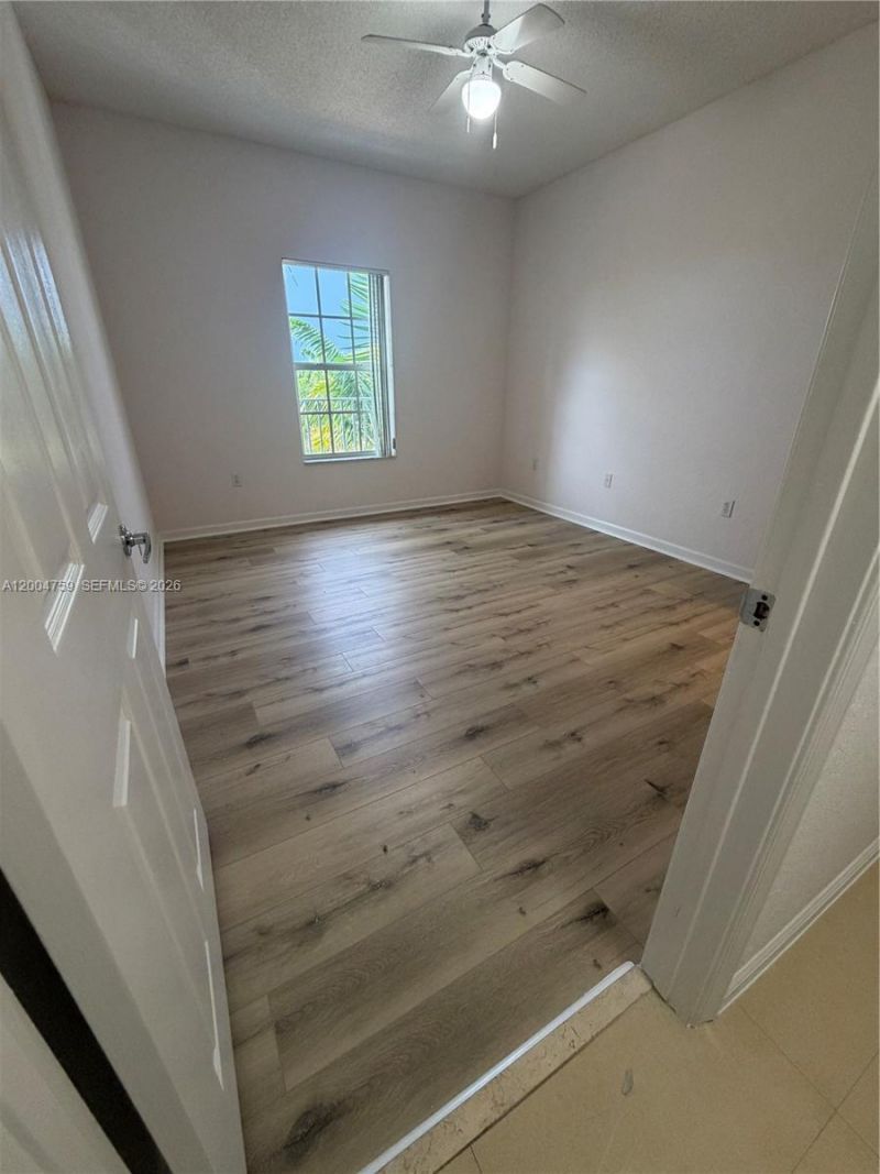 7000 SW 80th St , Unit 405, Miami, FL 33143 Photo