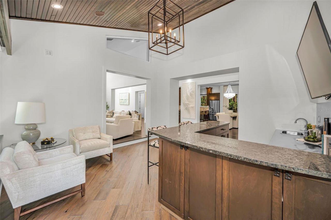 1710 Brightwaters Boulevard Ne, Saint Petersburg, FL 33704 Photo