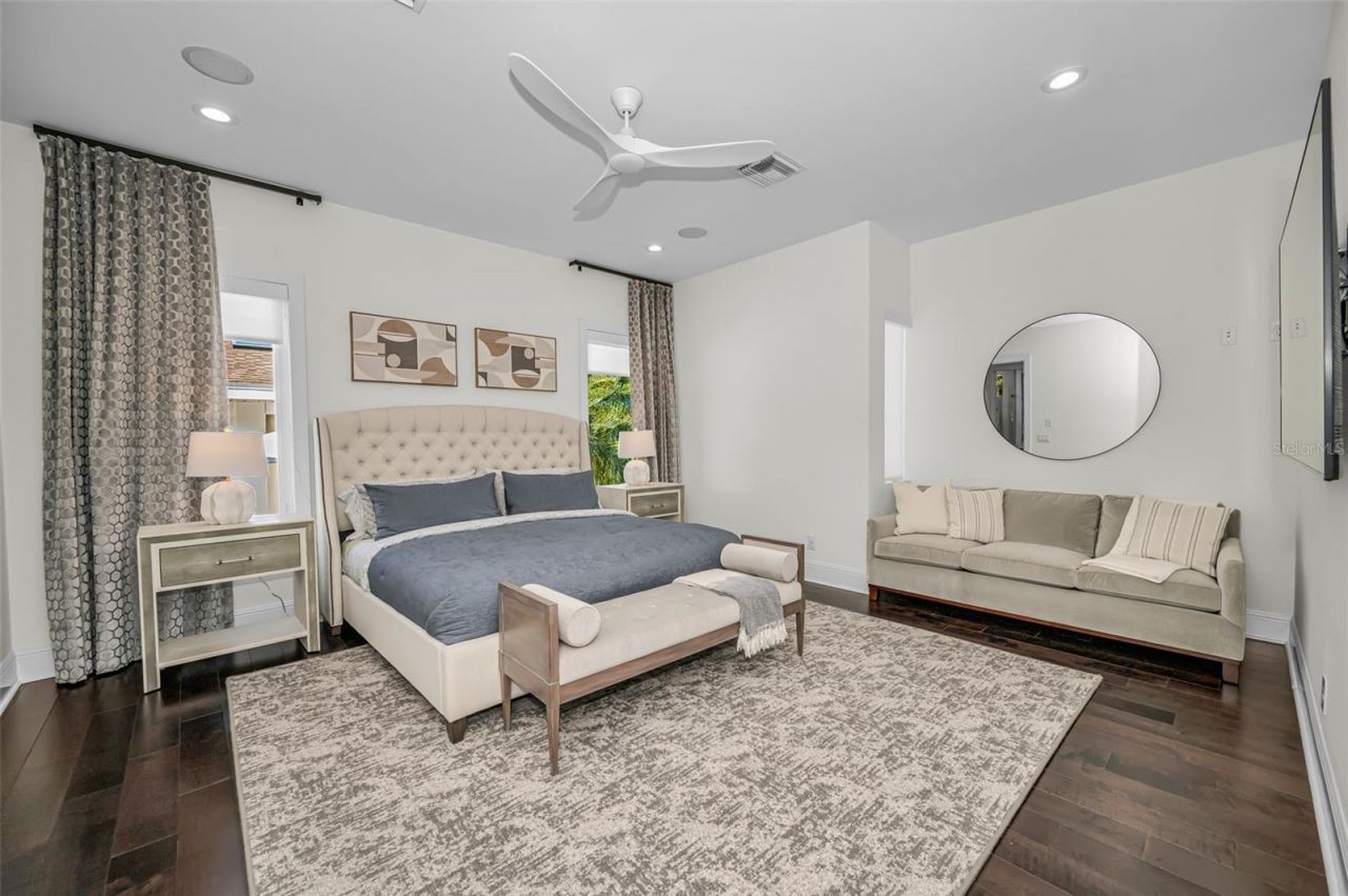 1710 Brightwaters Boulevard Ne, Saint Petersburg, FL 33704 Photo