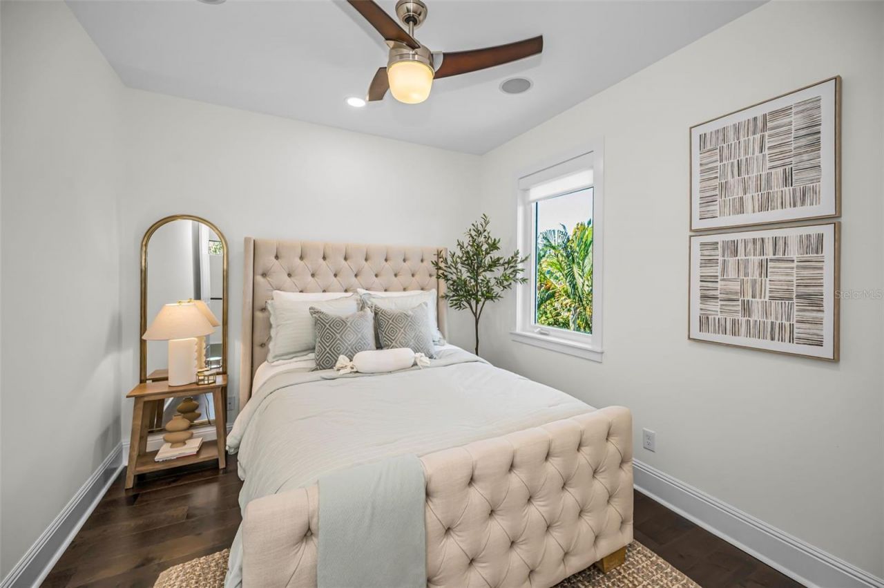 1710 Brightwaters Boulevard Ne, Saint Petersburg, FL 33704 Photo