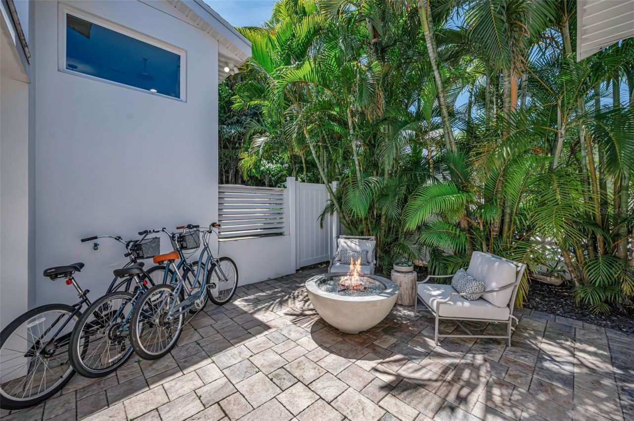 1710 Brightwaters Boulevard Ne, Saint Petersburg, FL 33704 Photo