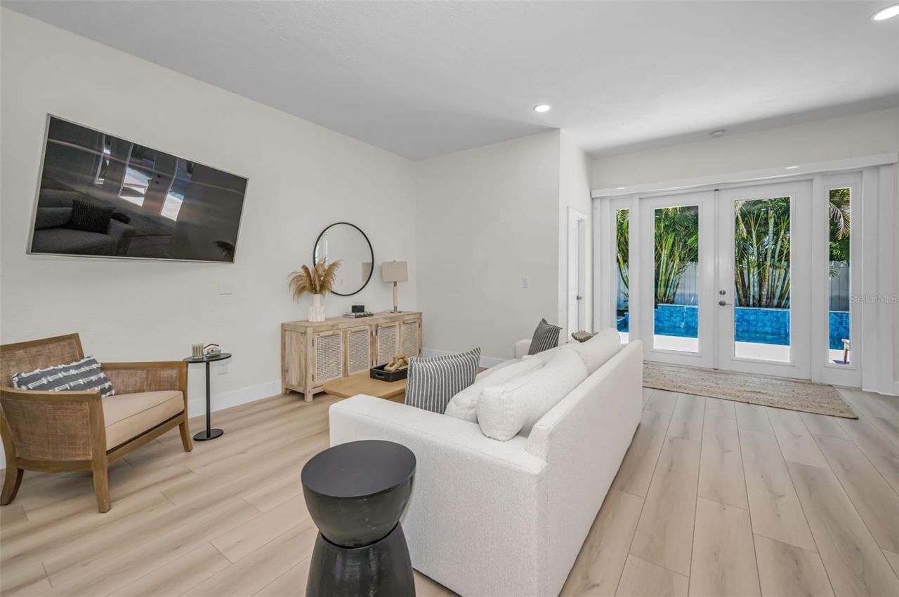 1710 Brightwaters Boulevard Ne, Saint Petersburg, FL 33704 Photo