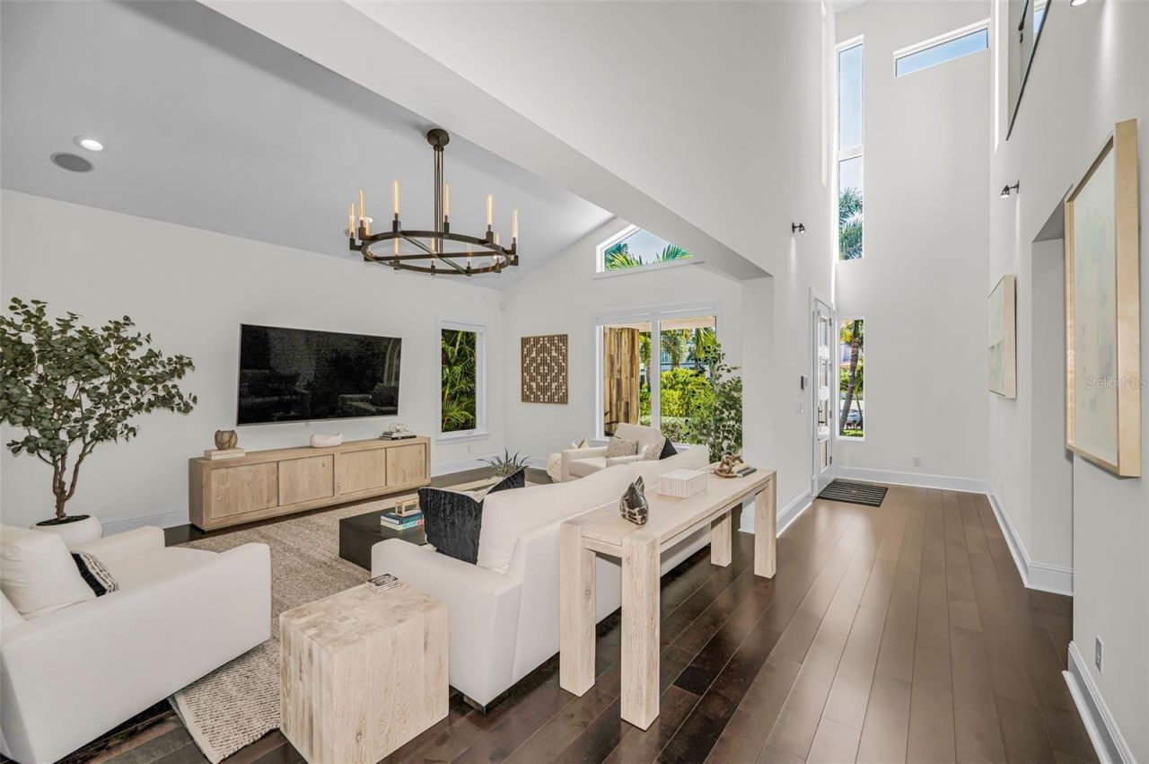 1710 Brightwaters Boulevard Ne, Saint Petersburg, FL 33704 Photo