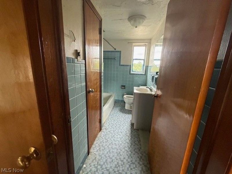 129 Reichart Avenue, Wintersville, OH 43953 Photo 11