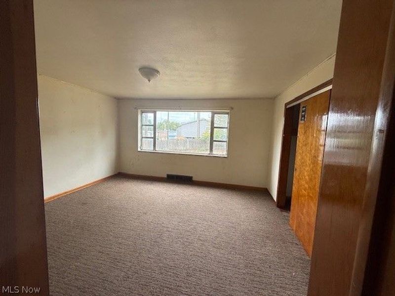 129 Reichart Avenue, Wintersville, OH 43953 Photo 13