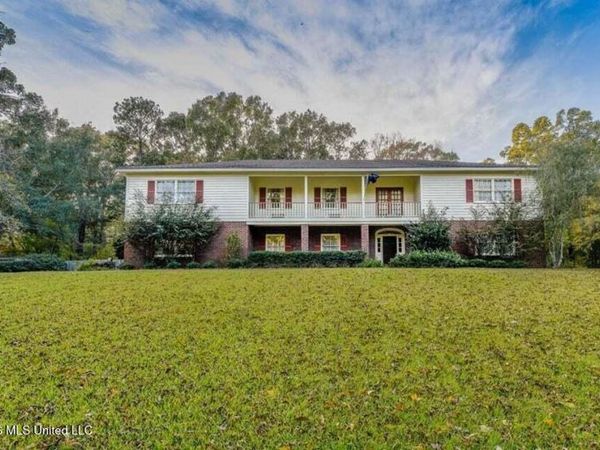 111 Woodhaven Drive, Natchez, MS 39120