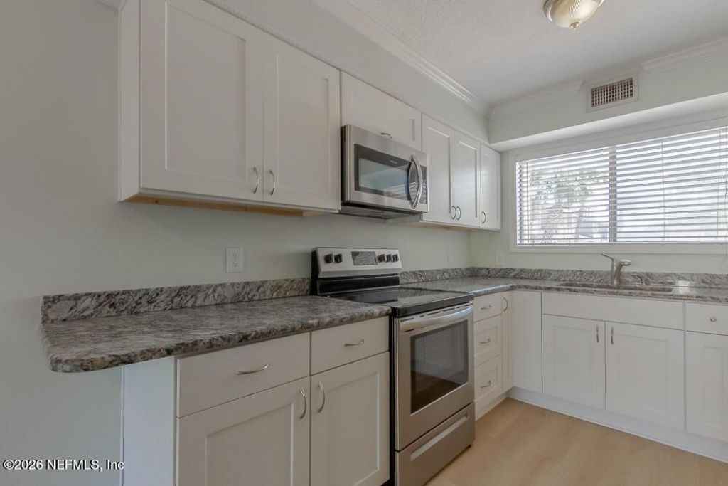 360 14th Avenue S, Unit E, Jacksonville Beach, FL 32250 Photo