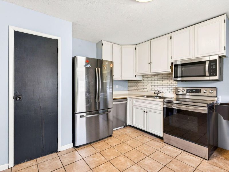 4900 Root Street, Columbus, OH 43207 Photo 18