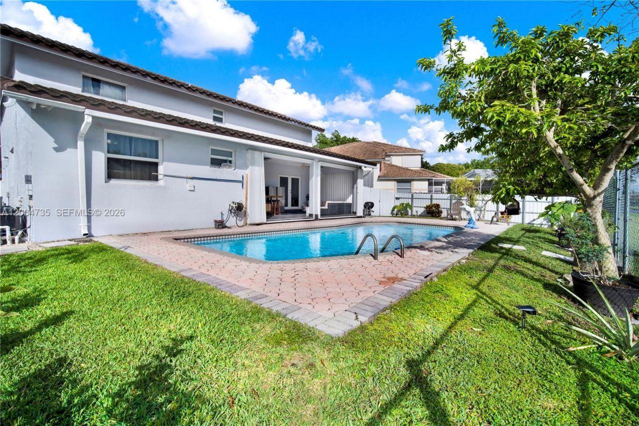 16070 SW 89th Ave Rd, Palmetto Bay, FL 33157 Photo