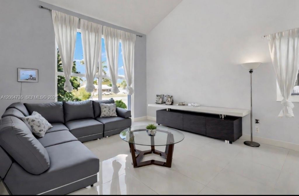 16070 SW 89th Ave Rd, Palmetto Bay, FL 33157 Photo