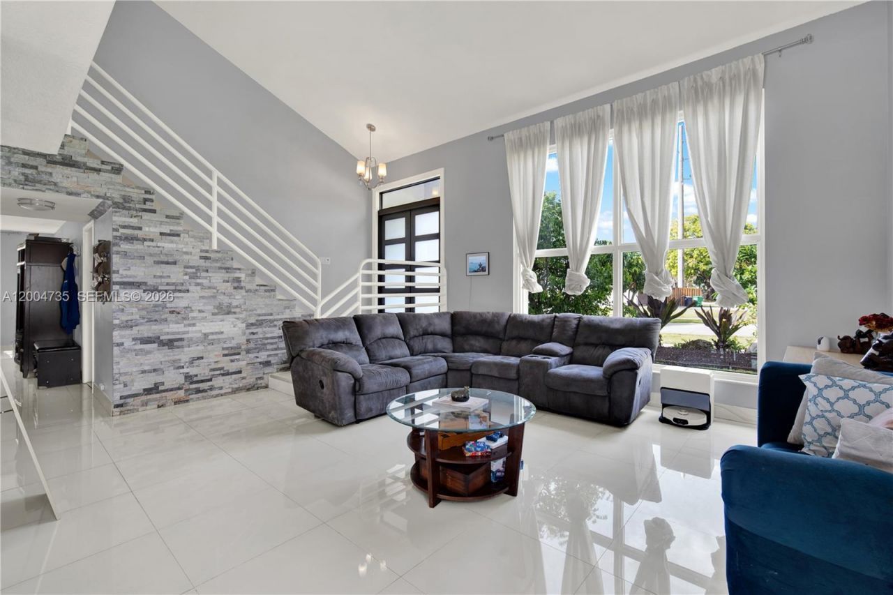 16070 SW 89th Ave Rd, Palmetto Bay, FL 33157 Photo