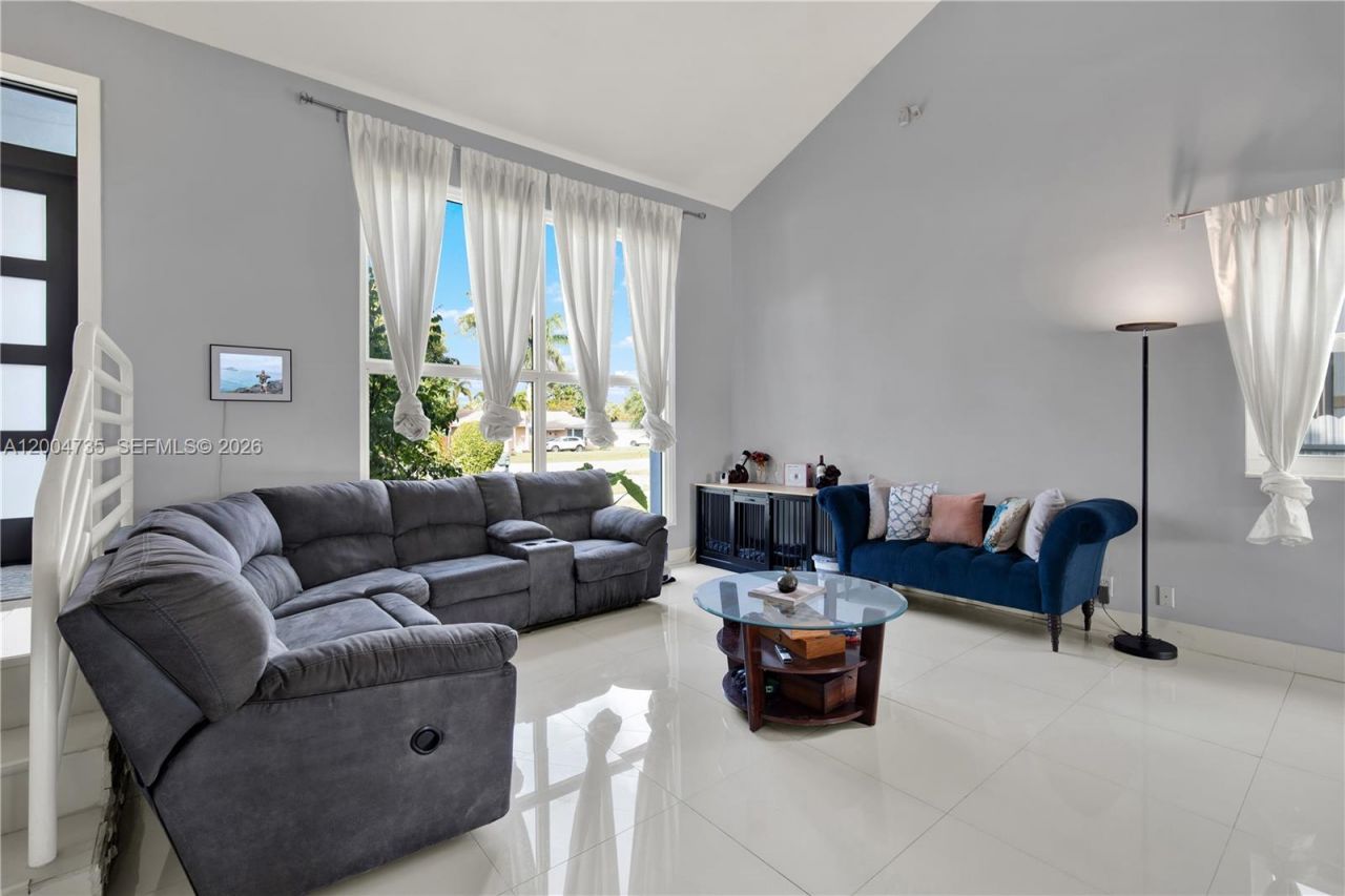 16070 SW 89th Ave Rd, Palmetto Bay, FL 33157 Photo