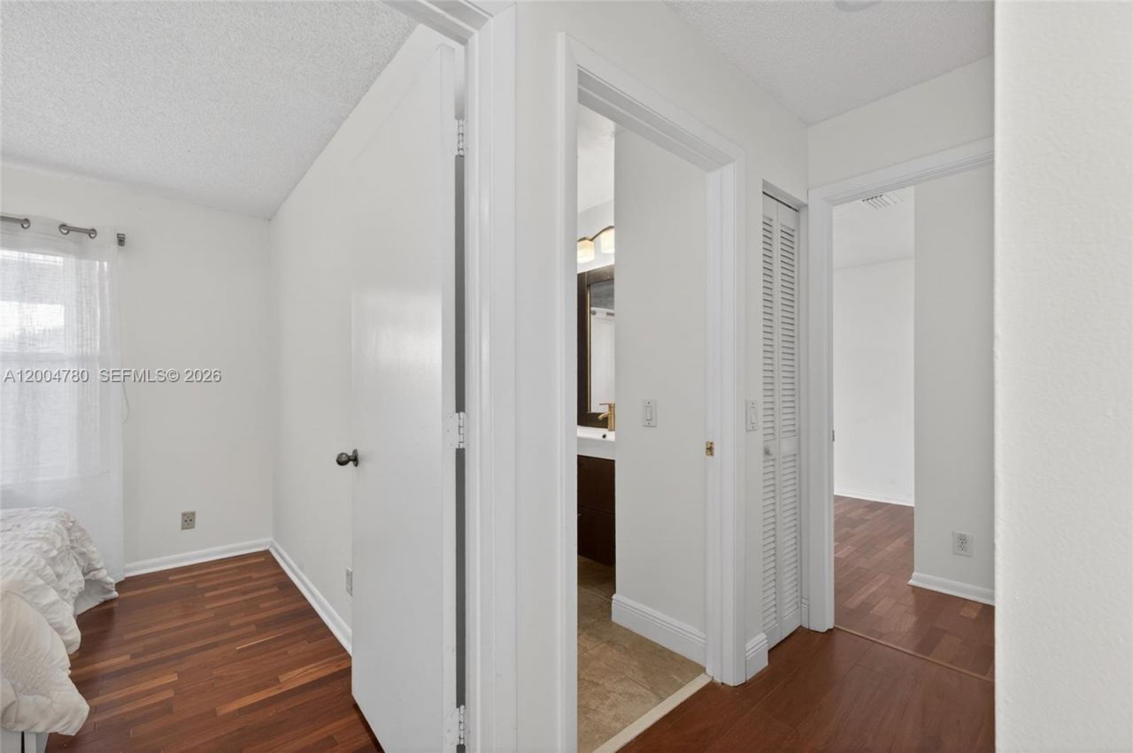 875 Savannah Falls Dr, Unit ., Weston, FL 33327 Photo