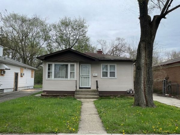 14835 LEXINGTON Avenue , Harvey, IL 60426