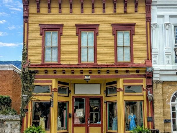 145 Main Street, Tazewell, VA 24651
